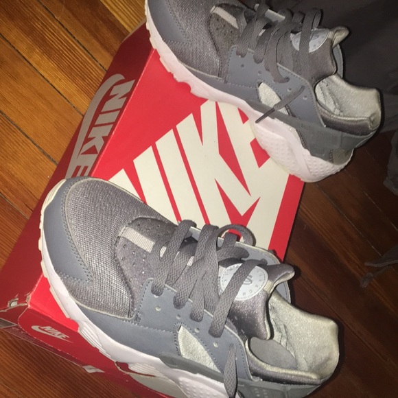 cool gray-wolf gray nike huarache run - Picture 3 of 3